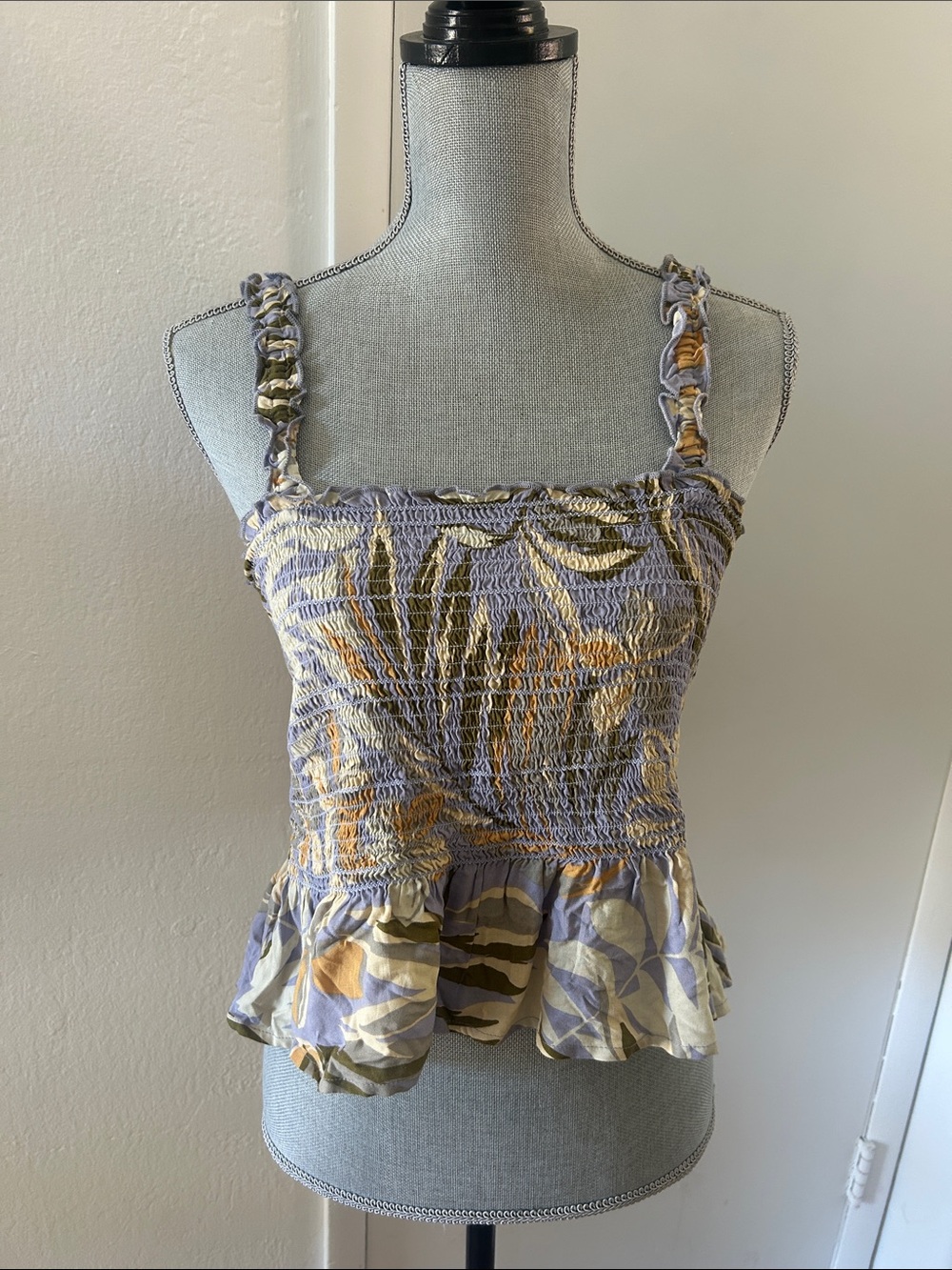 Patrons of Peace Lavender Floral Smocked Peplum Cami Size Large